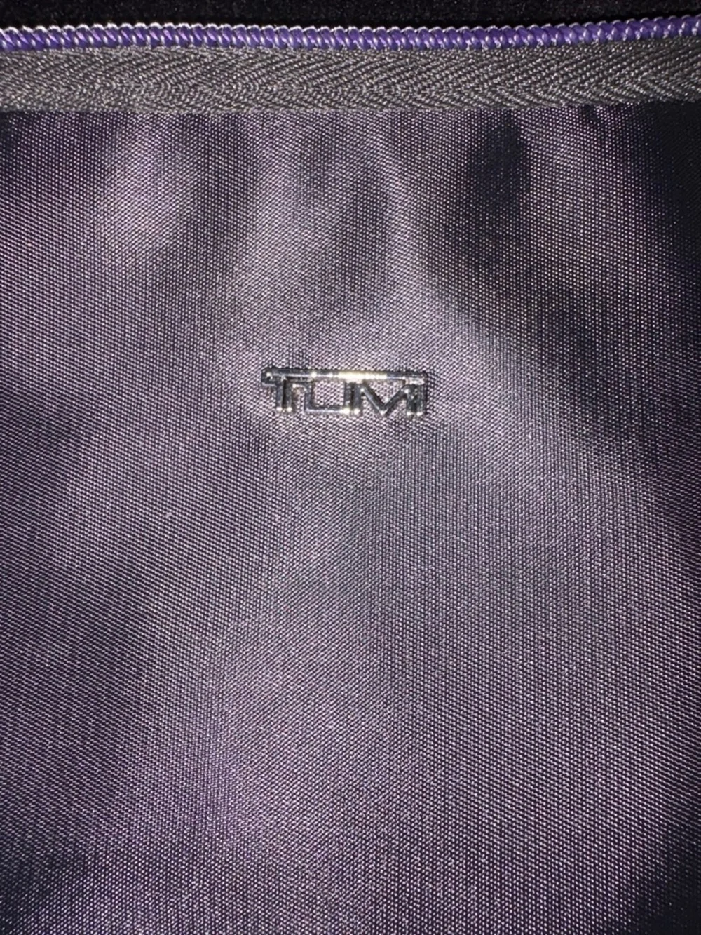 TUMI for Delta Delta Air Lines First Class Amenity Kit Pouch / Toiletry Bag EUC